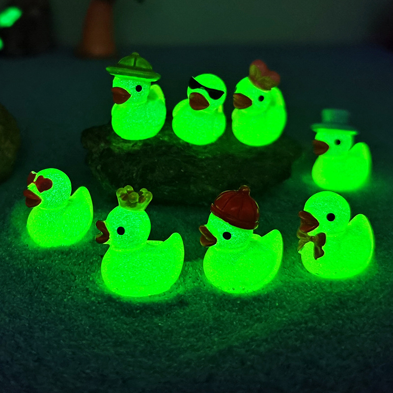 Aquarium Fish Small - 8 Pezzi Miniature di Paperelle Gialle